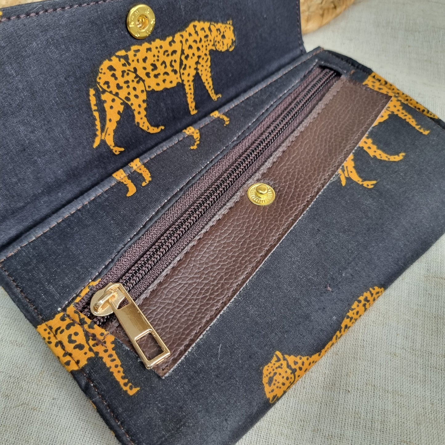 Nomad's Retreat Bi-Fold Wallet | Canvas & Leather