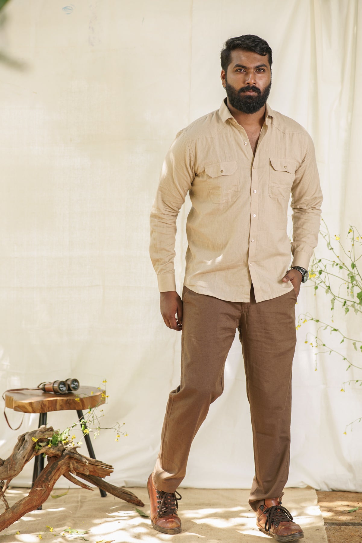 Explorer's Edge Shirt | With Snap Buttons & Double Pockets