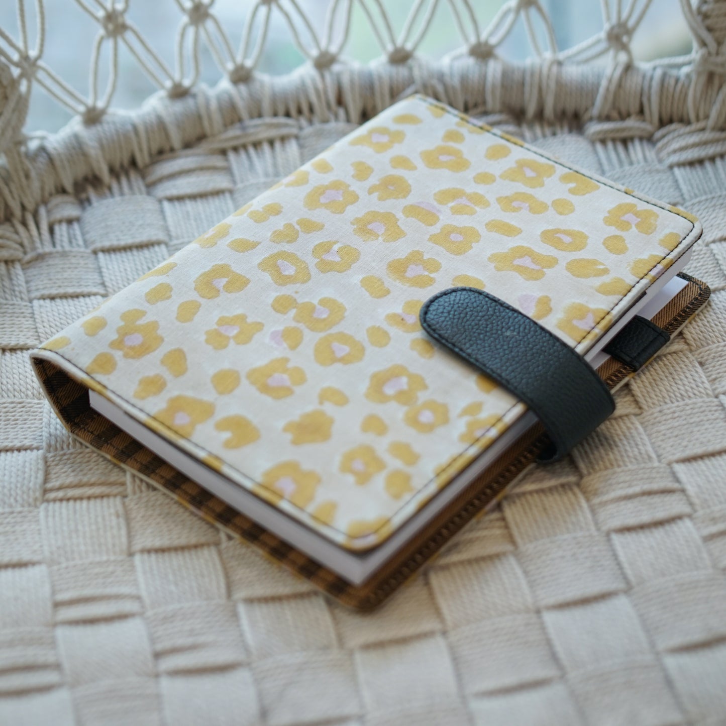 Explorer’s Refillable Diary | Yellow
