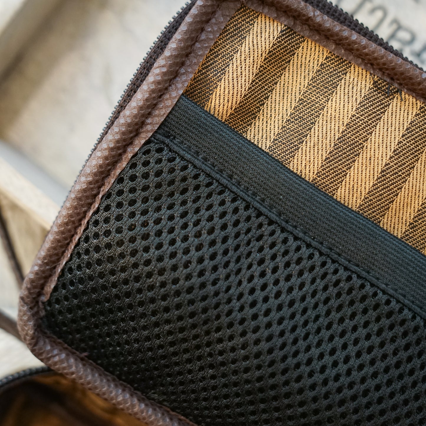 Nomad's Charge Case | Zipped & Elasticated Storage