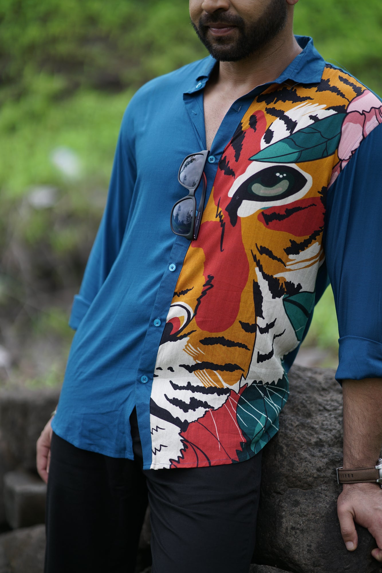 One Side Tiger- Bold Tiger Print Full Sleeve Shirt (Blue)