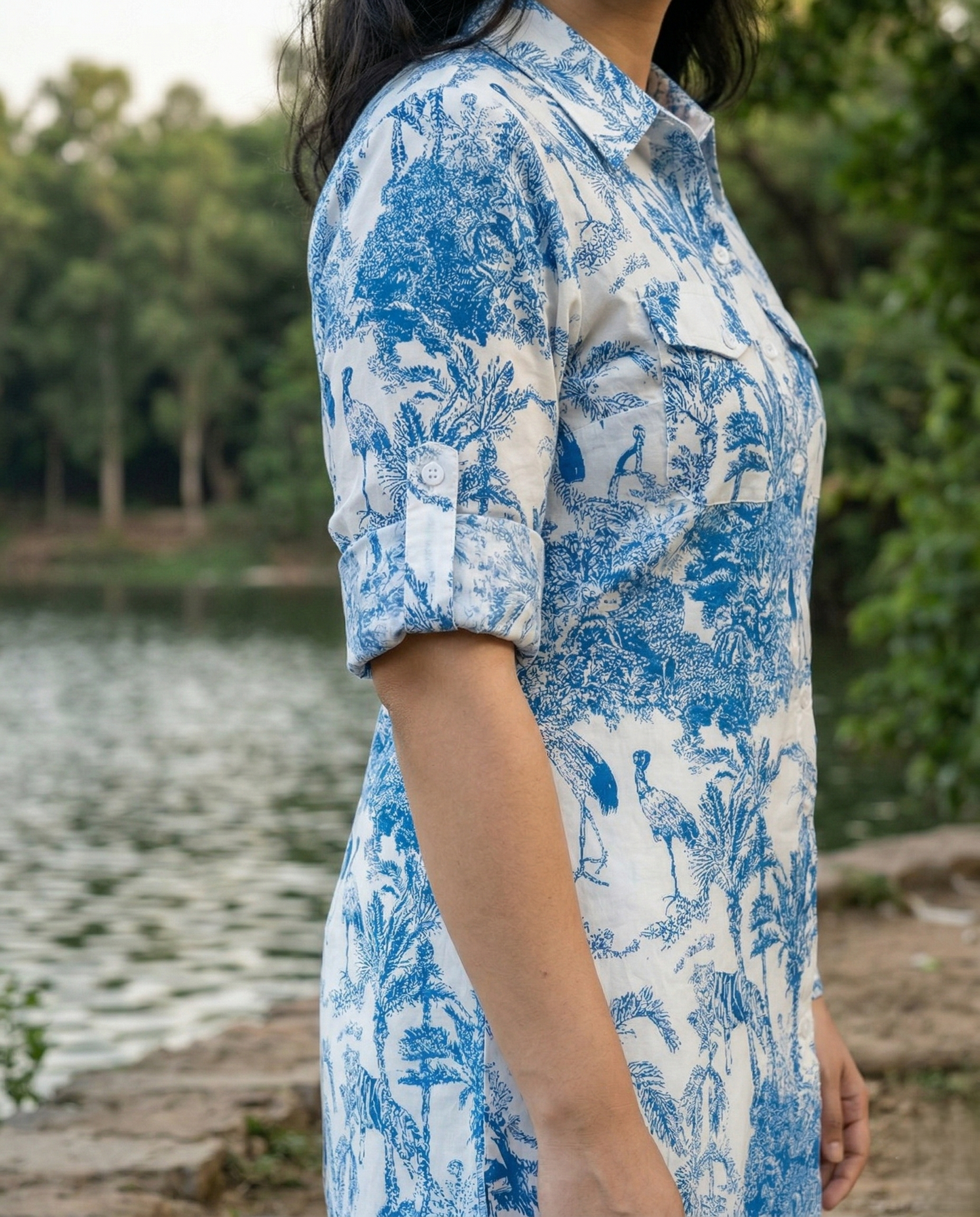 Oceania I White and Blue Toil Print Cotton Woman's Shirt