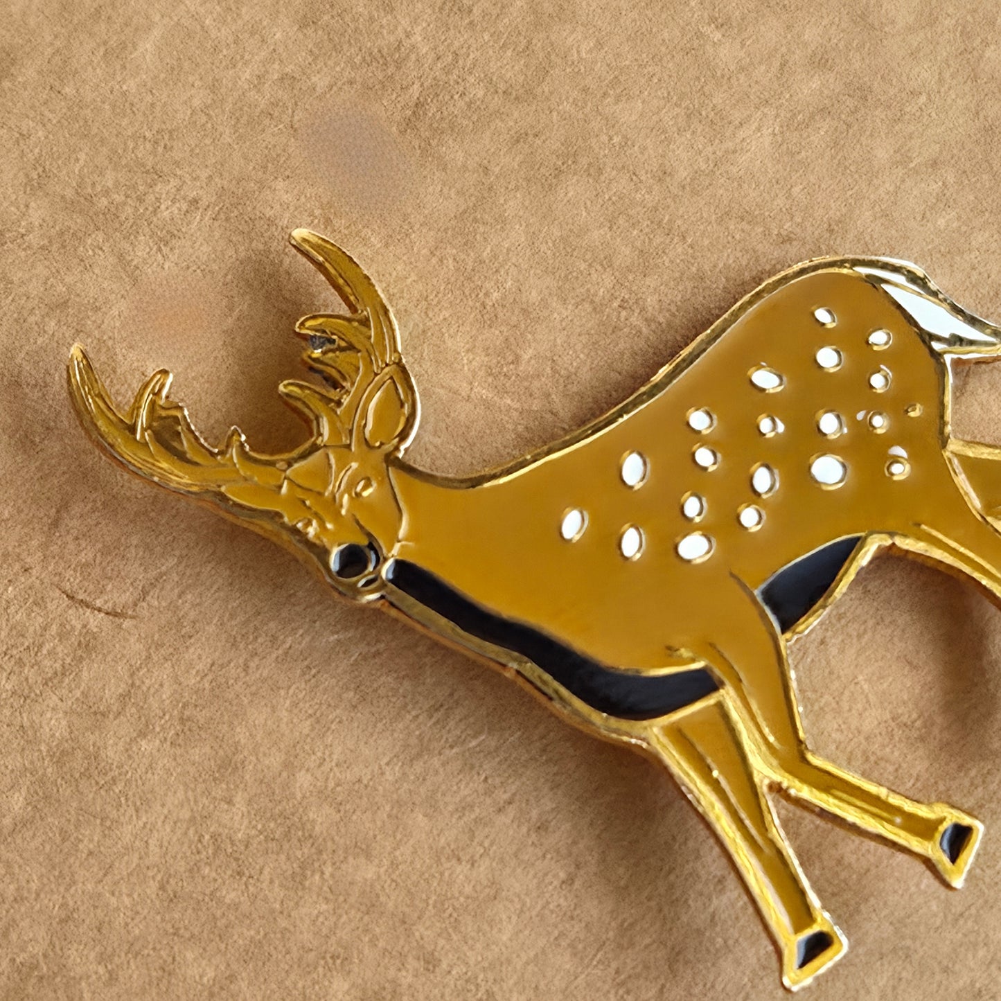 Enamel Pin I Deer