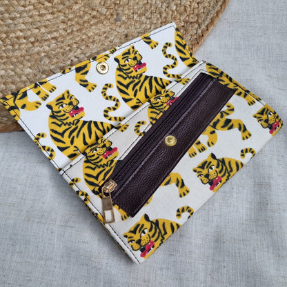 Nomad's Retreat Bi-Fold Wallet | Canvas & Leather