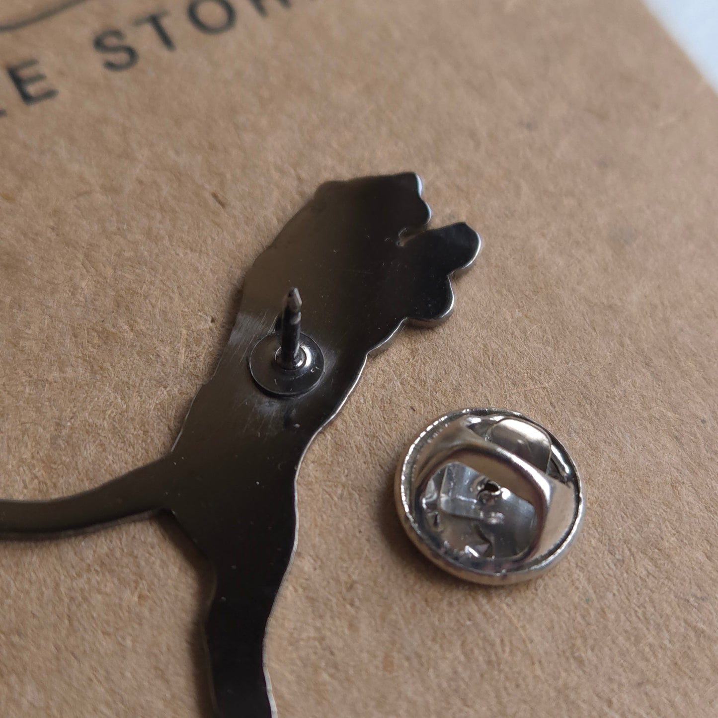 Enamel Pin I Leaping Tiger